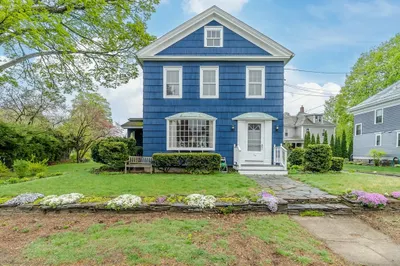 74 N Main St