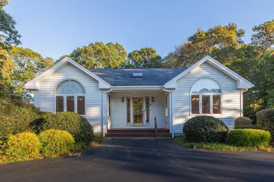 8 Plymouth Heights Road 1