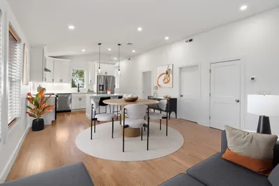 43-45 Wellington St #3 1