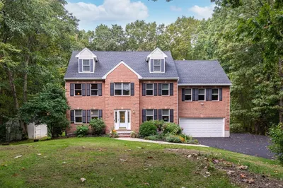 15 Locust Street 1