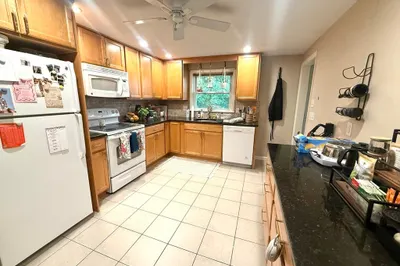 81 Ralph St #2 1