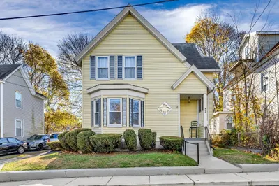 52 Harrison Pl