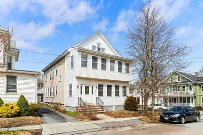 3 Clayton St #3 1