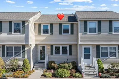 706 Ocean Meadows #706 1