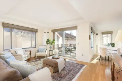 1 Huntington Avenue #502