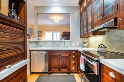 381 Huron Ave #A