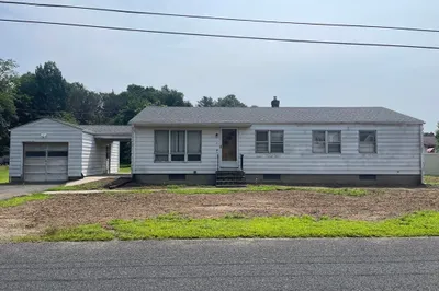 15 Gore Ave