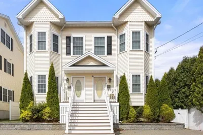 282 Main St #5
