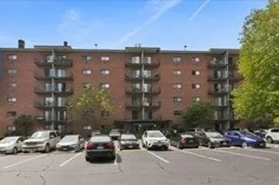 1321 Worcester Rd #608