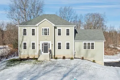 140 Ridge Rd 1