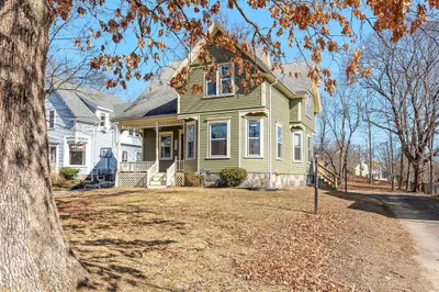 41 Franklin Ave 1