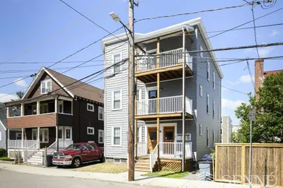 37 Magoun St #3