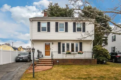 55 Hunewill Ave