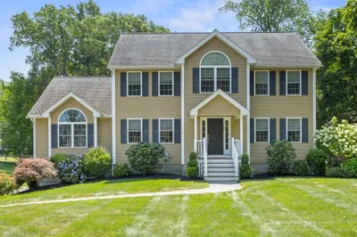 169 River Rd 1