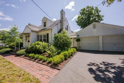 55 Beaufort Cir 1
