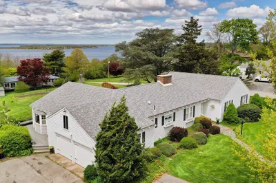426 Bristol Ferry Road