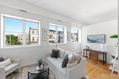 156 Chelsea Street #201 1
