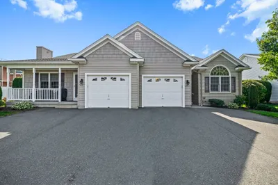 23 Fairview Village Court #23 1