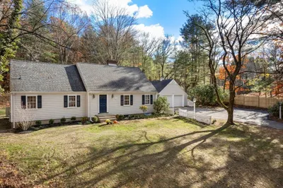 262 Cochituate Rd