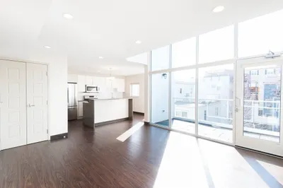 11 Dorchester St #204