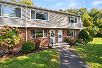 31 Farrwood Dr #31 1