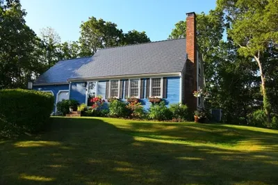 61 Arboretum Rd 1