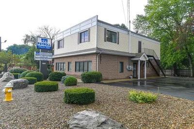 106 Tyngsboro 1