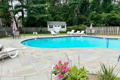 300 Falmouth Road #7D 1