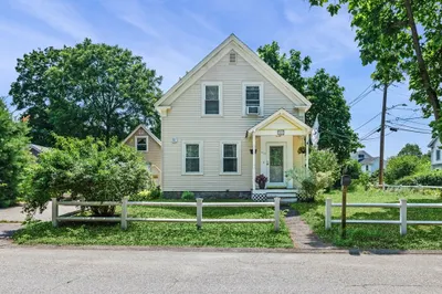 58 Front St