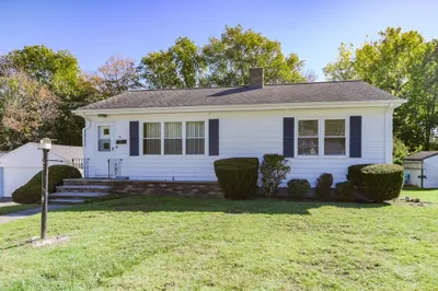 66 Meadow Ln 1