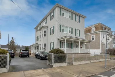 697 Broadway 1