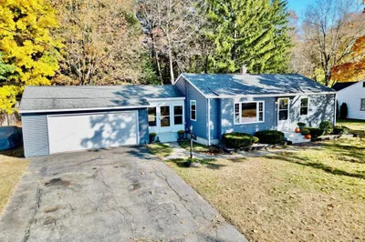 31 Aberdale Dr 1