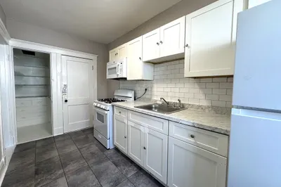 15 Huss Ct #101 1