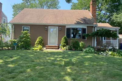 261 Pine Grove Street