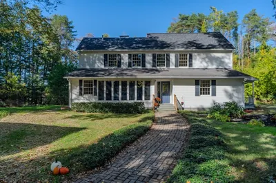 7 Roosevelt St