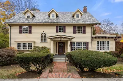 161 Clinton Rd