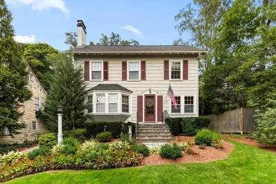 216 Bellevue Rd 1
