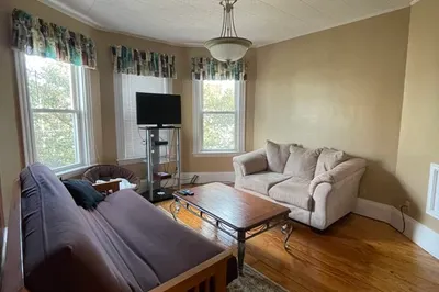 17 Raven St. #2