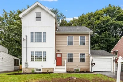 54 West Sigourney St 1