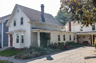 21 Prospect St #B 1