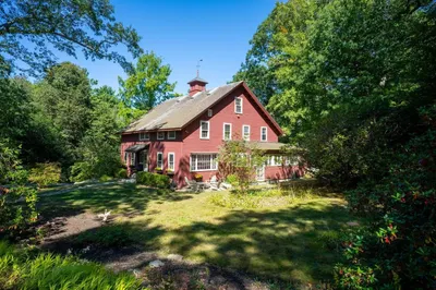 23 Eaglehead Rd 1