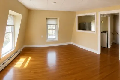 35 Inman St., St #3 1
