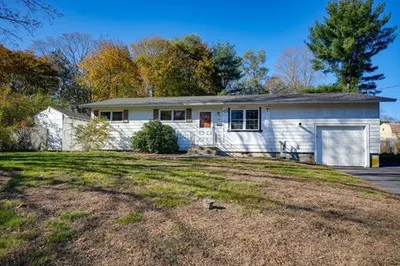 12 Regal St 1