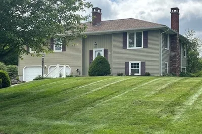 8 Evangeline Drive 1