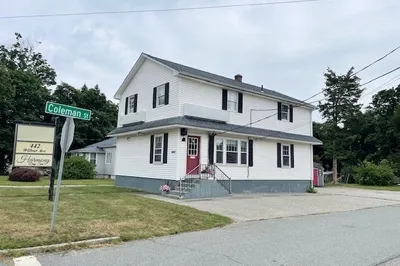 442 Wilbur Ave 1