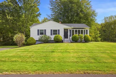 15 Edison Dr 1