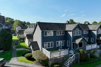 62 Amity Place #62 1