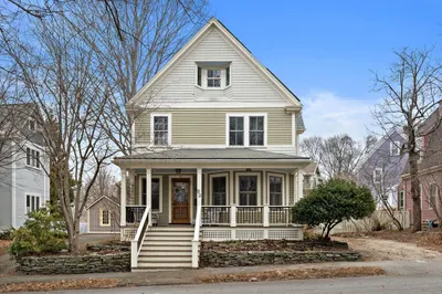 69 Kaposia Street 1