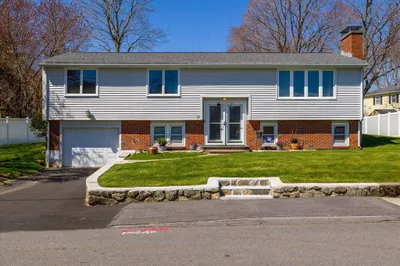 37 Diana Dr