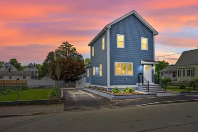 24 Cottage St 1